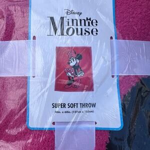 Minnie Mouse super soft Throw Blanket
